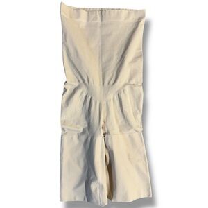 SPANX Shapewear Shorts Womens Large (Runs Small) Beige Nude NWOT Slimming